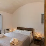 別荘 Trullo Eughenea Con Piscina