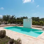 Trullo Eughenea Con Piscina *