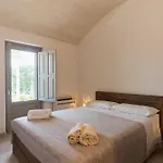 別荘 Trullo Eughenea Con Piscina オストゥーニ