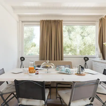 בית נופש Trullo Eughenea Con Piscina אוסטוני