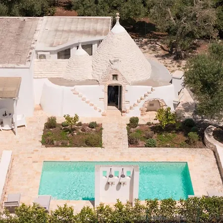 Trullo Eughenea Con Piscina בית נופש