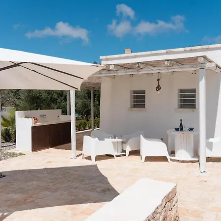 בית נופש Trullo Eughenea Con Piscina *