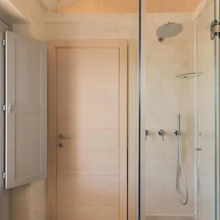 בית נופש Trullo Eughenea Con Piscina אוסטוני