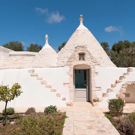 別荘 Trullo Eughenea Con Piscina *