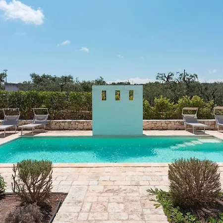 Trullo Eughenea Con Piscina בית נופש *