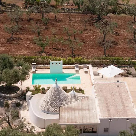 Trullo Eughenea Con Piscina בית נופש אוסטוני