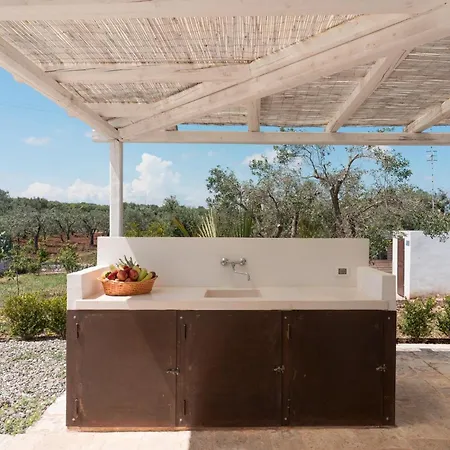 Trullo Eughenea Con Piscina בית נופש אוסטוני