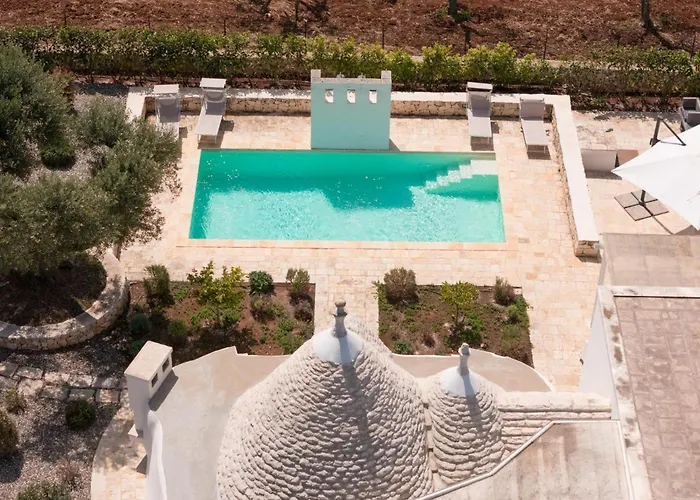 Trullo Eughenea Con Piscina Ostuni