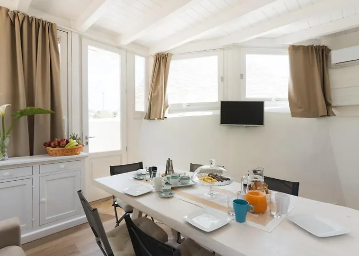 Trullo Eughenea Con Piscina Ostuni