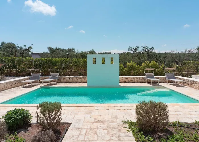 Trullo Eughenea Con Piscina Сasa de vacaciones *