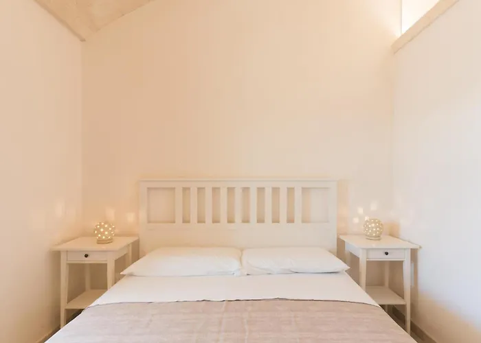 Trullo Eughenea Con Piscina Сasa de vacaciones Ostuni